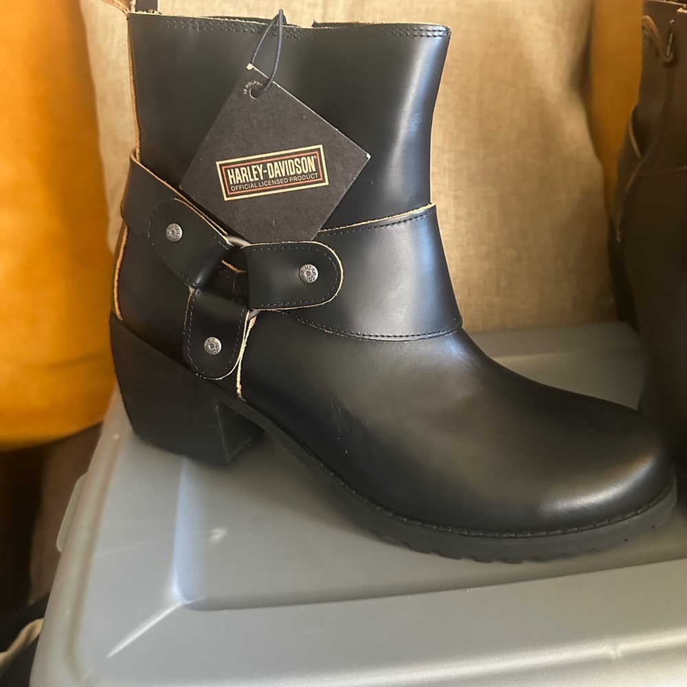 Harley-Davidson Black Ankle Booties with Silver Hardware